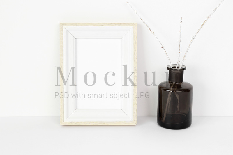 Download Glass Cosmetic Jar Mockup Yellowimages