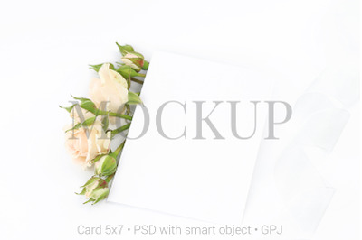 Mockup invitation card with roses &amp; FREE BONUS