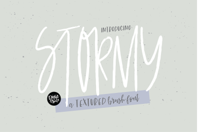 STORMY a Tall Distressed Font