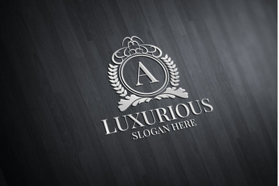 Luxurious Royal Logo 11