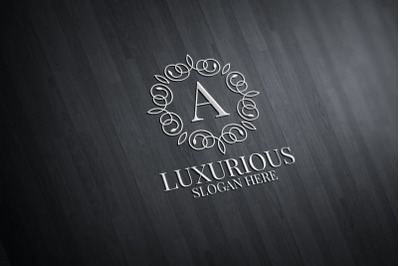 Luxurious Royal Logo 40