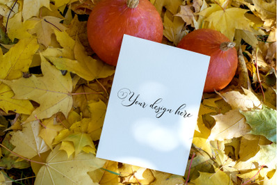 5x7 Autumn Card Mockup. Fall Mockup. Greeting card PSD mockup. Invitat