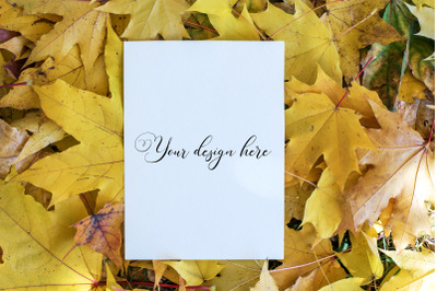 5x7 Autumn Card Mockup. Fall Mockup. Greeting card PSD mockup. Invitat