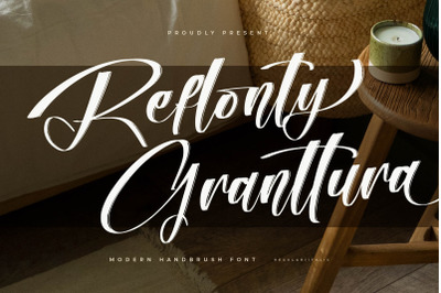 Reflonty Granttura - Modern Handbrush Font