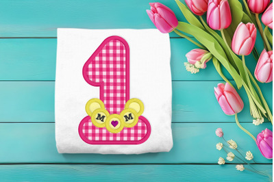Number 1 Mom or Mum with Necklace | Applique Embroidery