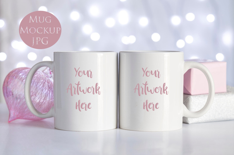 double-mug-mockup-pink-and-white-christmas