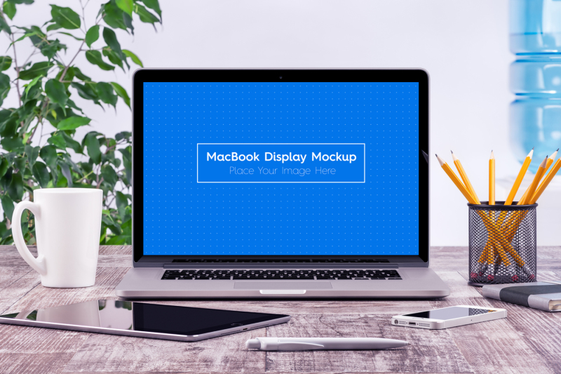 5-workplace-macbook-display-mockups