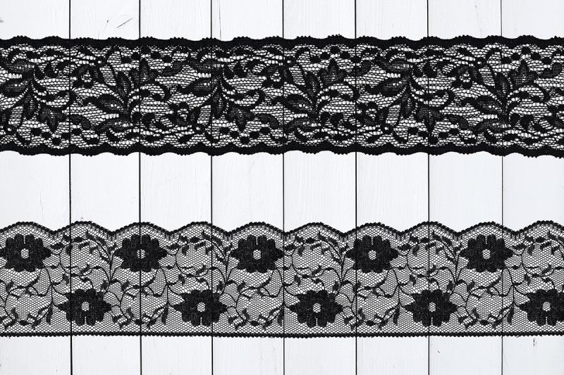 black-floral-lace-borders