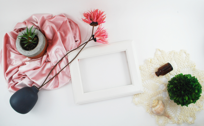 Free Rose Gold Mockups and Stock Photos (PSD Mockups)