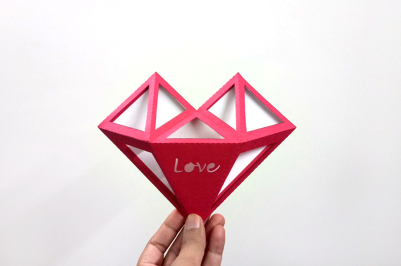 diy-valentine-s-heart-3d-papercraft