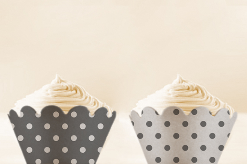 grey-polka-dots-cupcake-wrappers-to-print