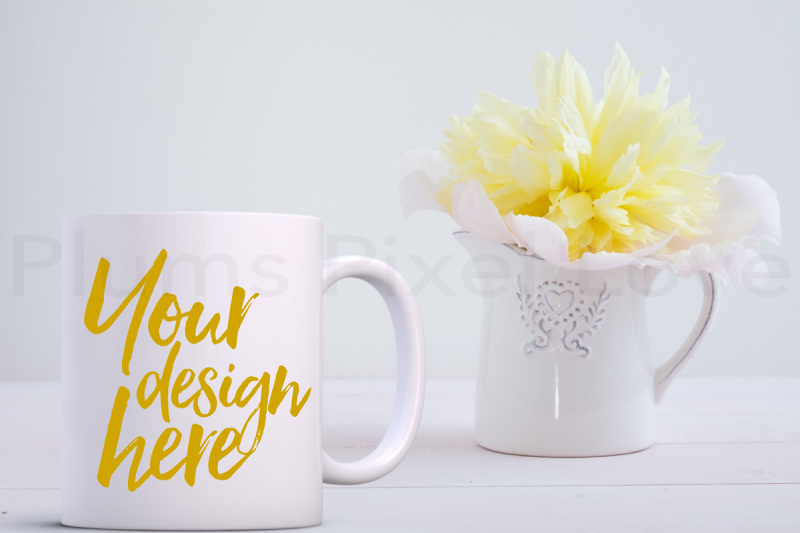 pretty-floral-styled-mug-mockup