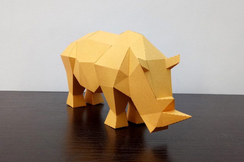 diy-rhino-sculpture-3d-papercraft