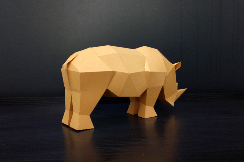 diy-rhino-sculpture-3d-papercraft