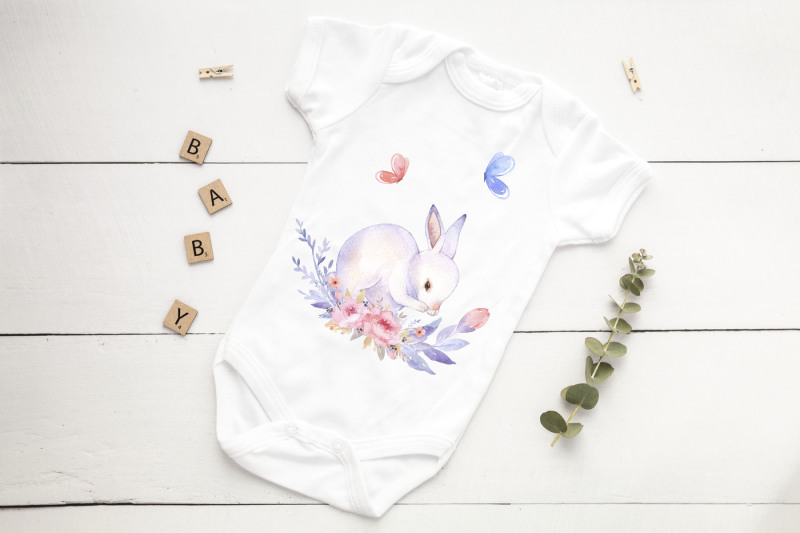 babygrow-romper-suit-onsie-mockup-with-white-wooden-background