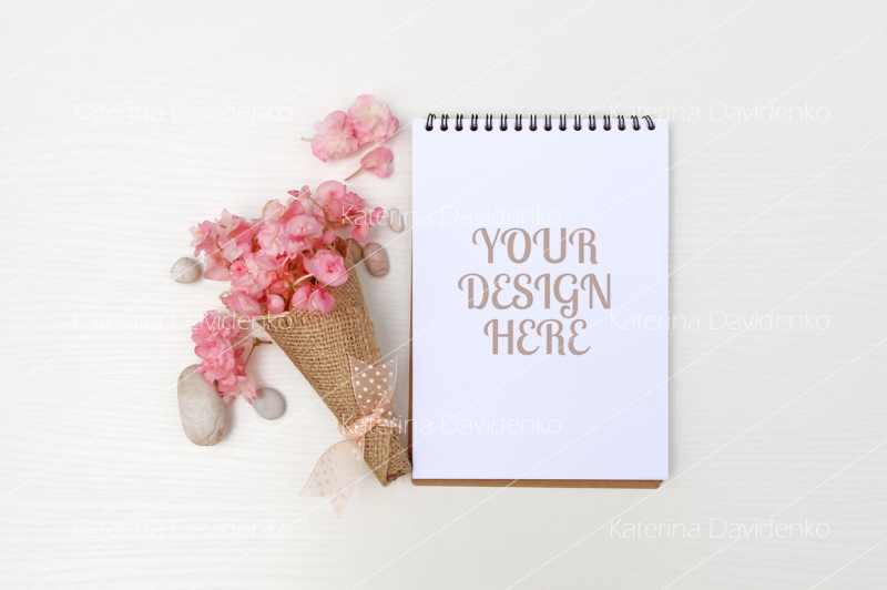notepad-mockup-pink-flowers-sketchbook