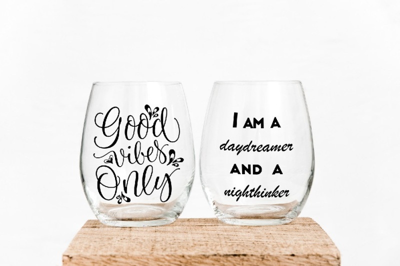 2-stemless-wine-glass-mockups-no-stem-two-glasses-mockup-stock-photo