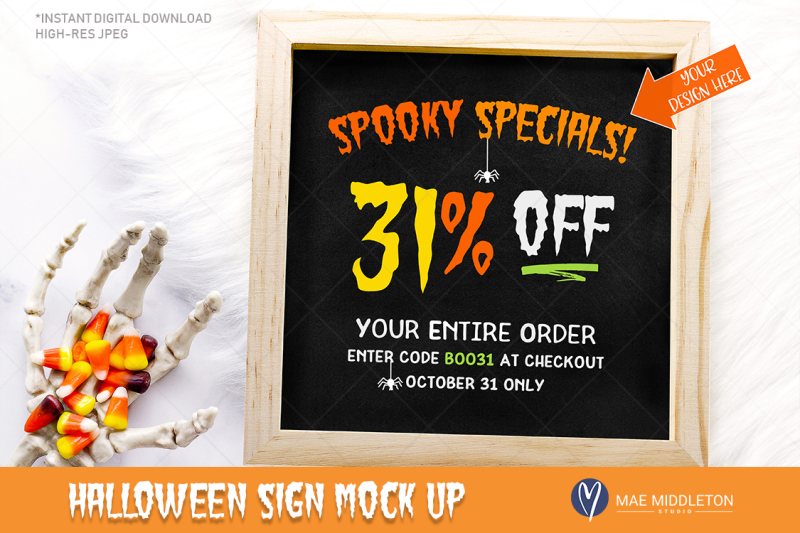 halloween-mock-up-wooden-sign-chalkboard