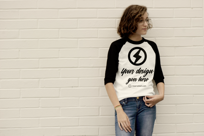 Free Raglan Tee Teen Model | Mock Up (PSD Mockups)