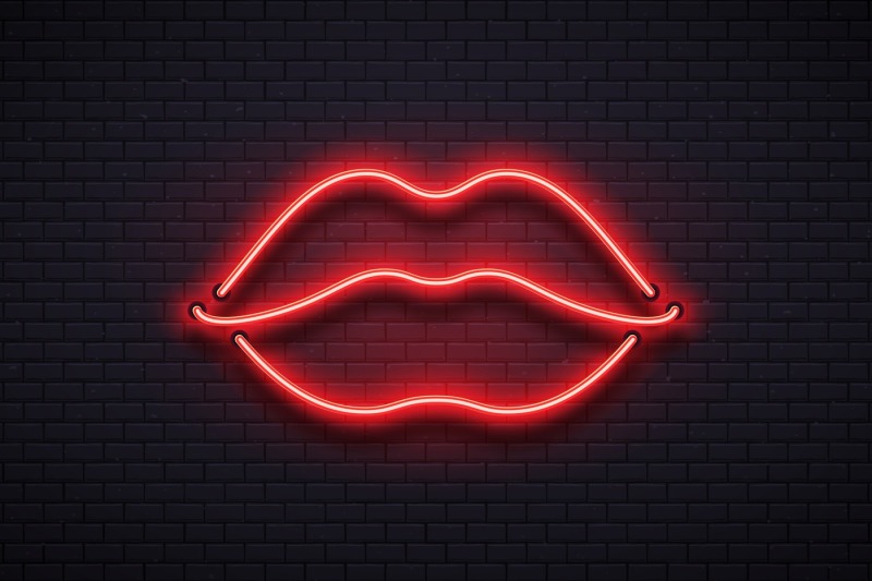 retro-neon-lips-sign-romantic-kiss-kissing-couple-lip-bar-red-neons