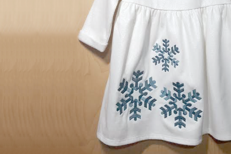 single-simple-snowflake-embroidery