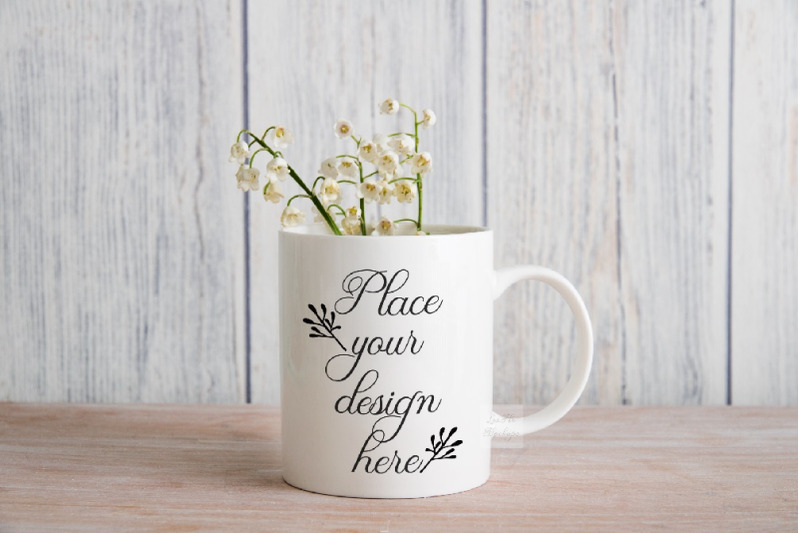 Free Mug mockup spring summer Sublimation neutral rustic coffee cup photo (PSD Mockups)