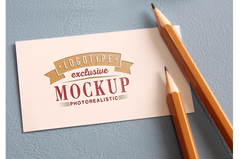 photorealistic-mock-ups-with-pencils-on-background