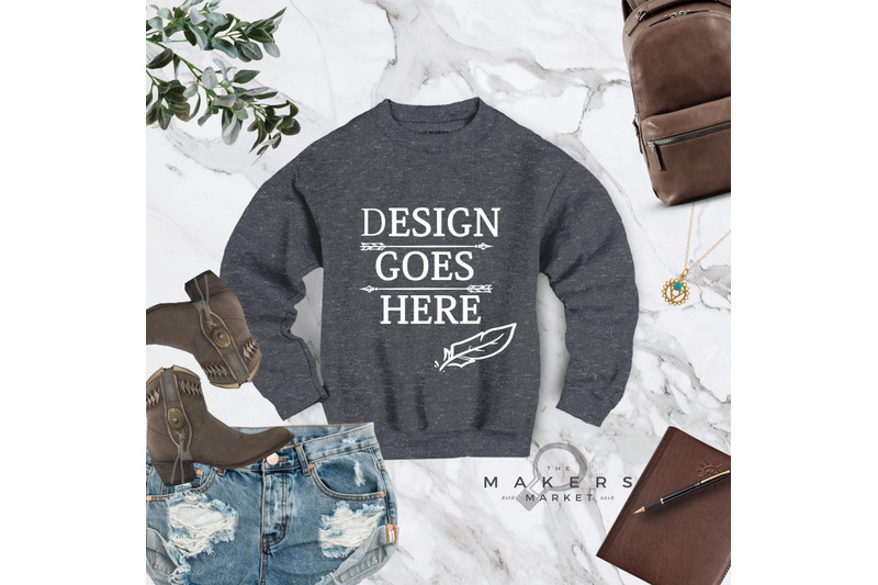 crew-neck-mock-up-sweatshirt-download-gildan-18000-blanks-gildan-mo