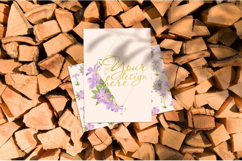 wedding-invitation-card-mockup-5x7-on-wood-background