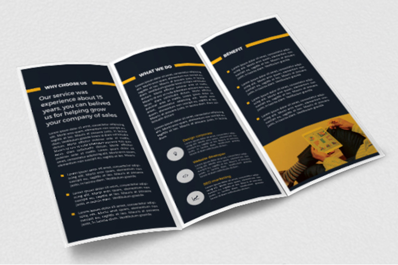 simple-trifold-brochure-template