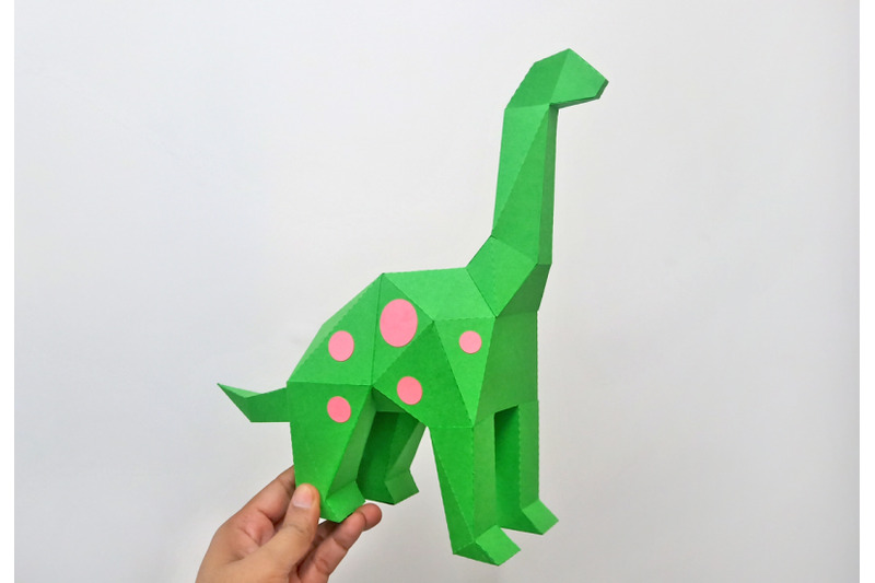 diy-brontosaurus-sculpture-3d-papercraft