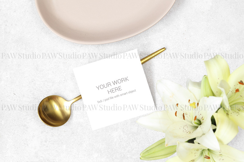 flat-lay-thank-you-card-with-gold-spoon
