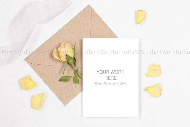 mockup-invitation-card-with-envelope-rose-and-petals