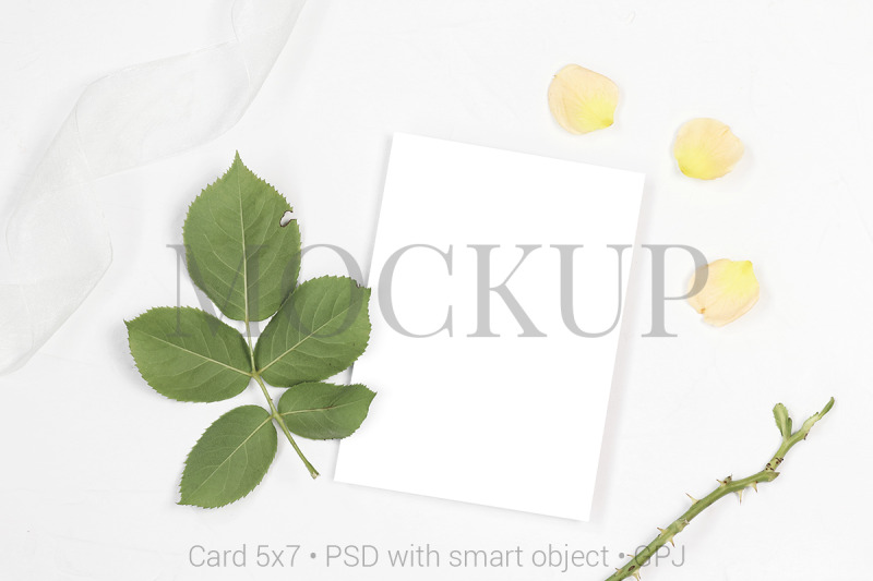 mockup-invitation-card-with-white-ribbon