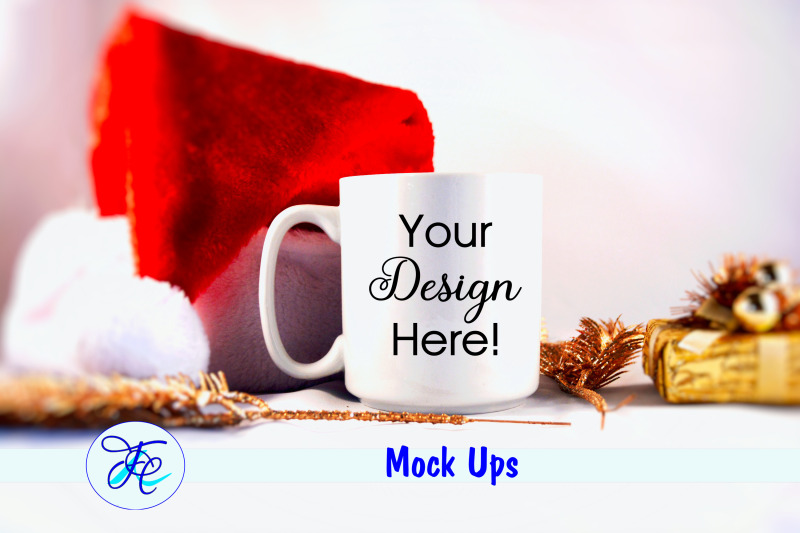 christmas-cup-mock-up-with-gold