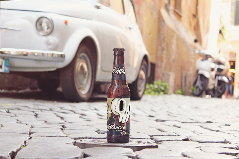 italian-street-beer-mockup