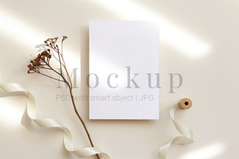 5x7-card-mockup-greeting-card-wedding-mockup