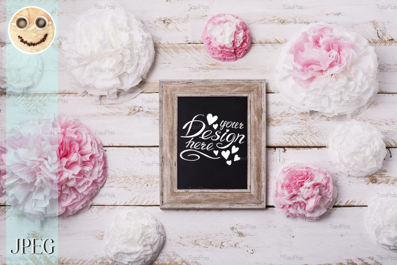 wooden-frame-mockup-with-paper-flowers