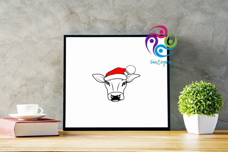 cow-with-santa-hat-svg-cut-file