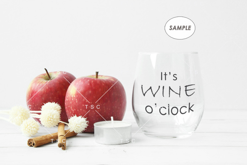 wine-glass-mockup-stemless-wine-glass-mockup