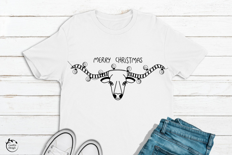 merry-christmas-lettering-cow-head-with-christmas-lights-svg