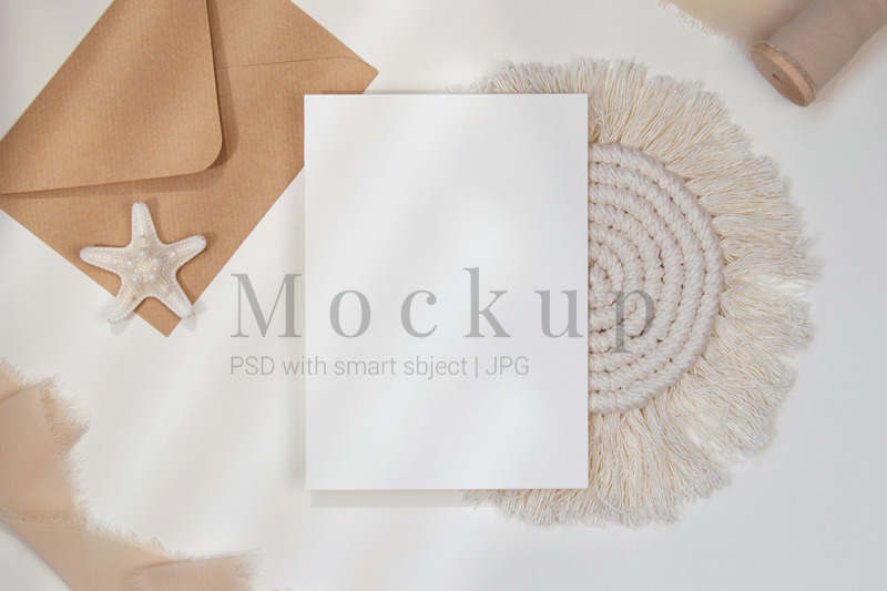 card-mockup-smart-object-mockup-greeting-card