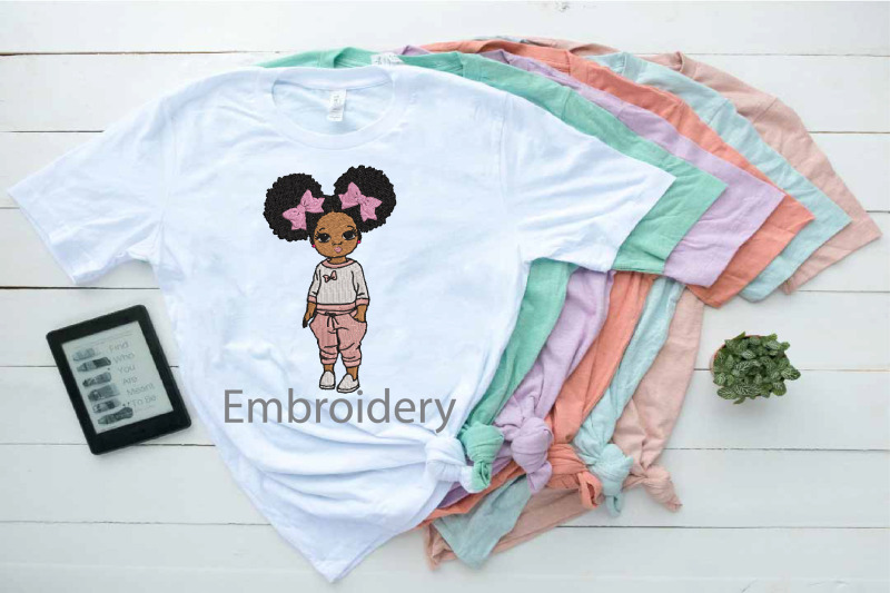 embroidery-peekaboo-girl-with-puff-afro-ponytails-afro-hair-african