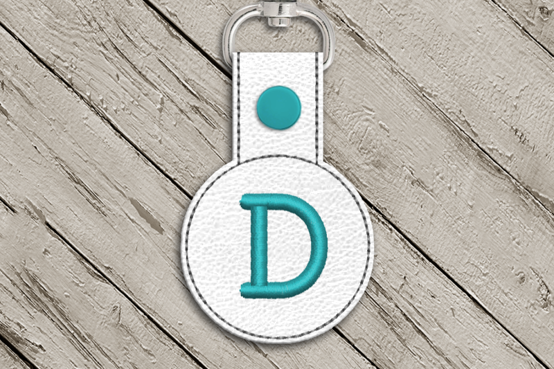 letter-d-ith-round-key-fob-applique-embroidery