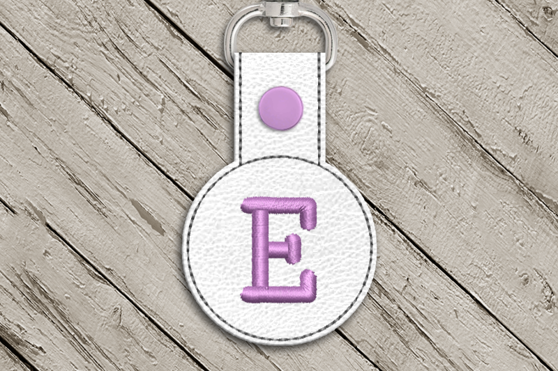 letter-e-ith-round-key-fob-applique-embroidery