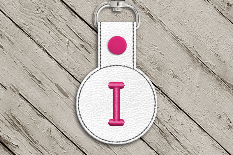 letter-i-ith-round-key-fob-applique-embroidery