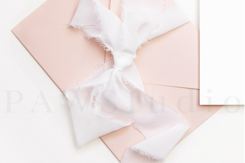 invitation-card-5x7-card-mockup-greeting-card