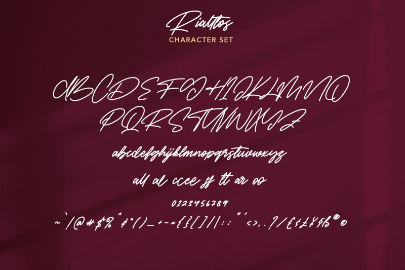 rialltos-slanted-script-font