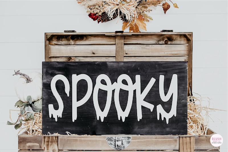 monster-mush-halloween-drip-font