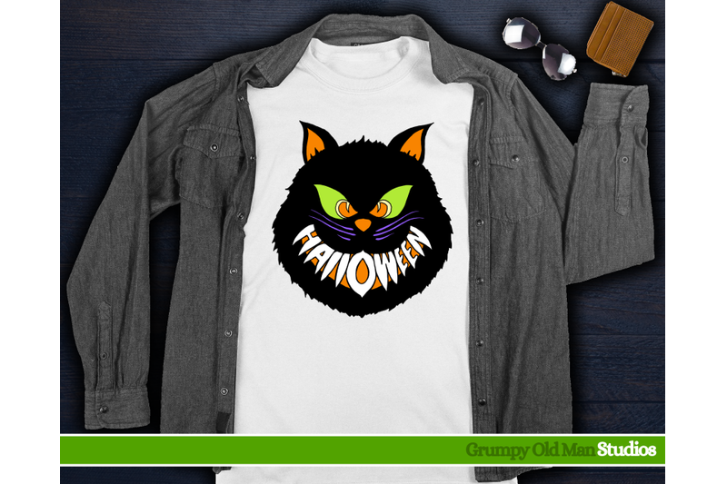 halloween-black-cat-bearing-teeth-retro-halloween-design